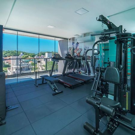 Adra 301 - Apartamento no centro de Bombinhas - Rooftop com piscina e academia - À poucos metros da praia Esterno foto