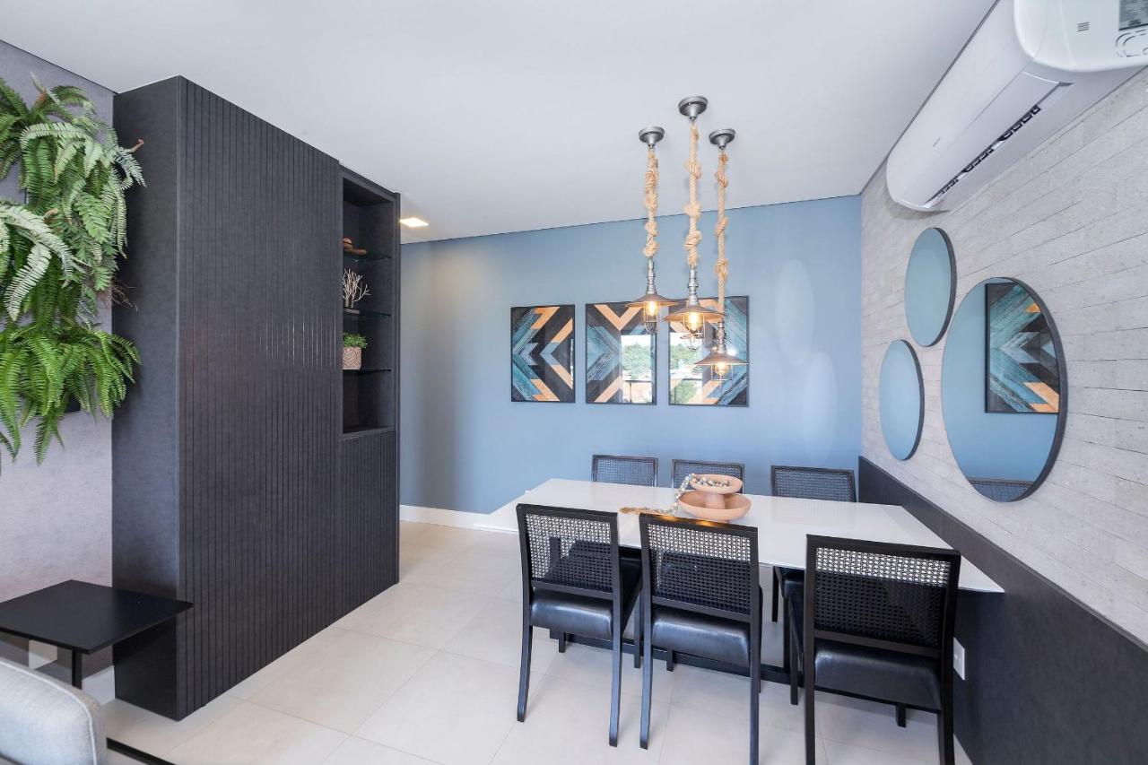 Adra 301 - Apartamento no centro de Bombinhas - Rooftop com piscina e academia - À poucos metros da praia Esterno foto