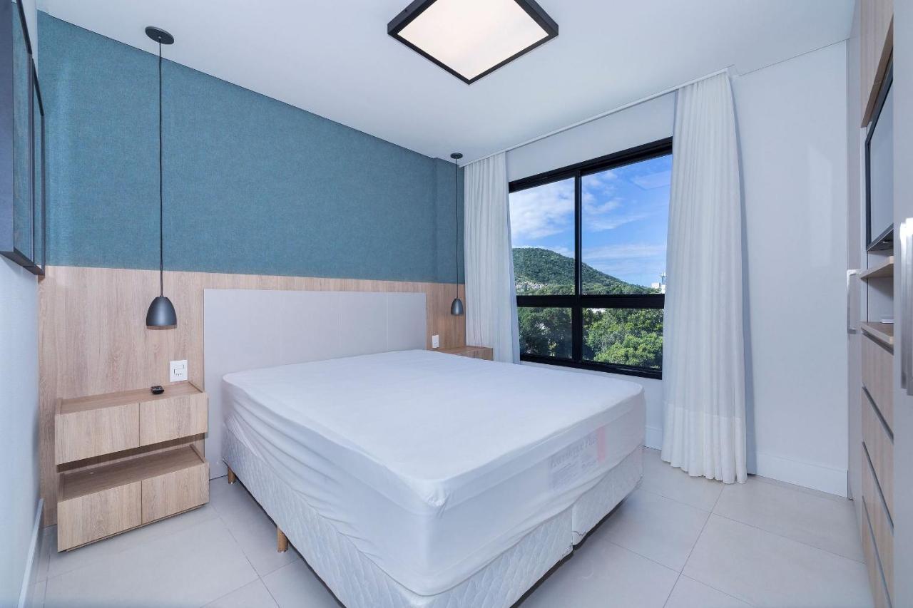 Adra 301 - Apartamento no centro de Bombinhas - Rooftop com piscina e academia - À poucos metros da praia Esterno foto